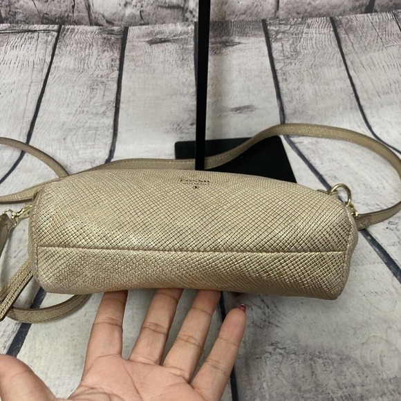 Fossil Handbag Sydney Gold Metallic Crossbody Small Zip‎ Closure Purse - Picture 8 of 14